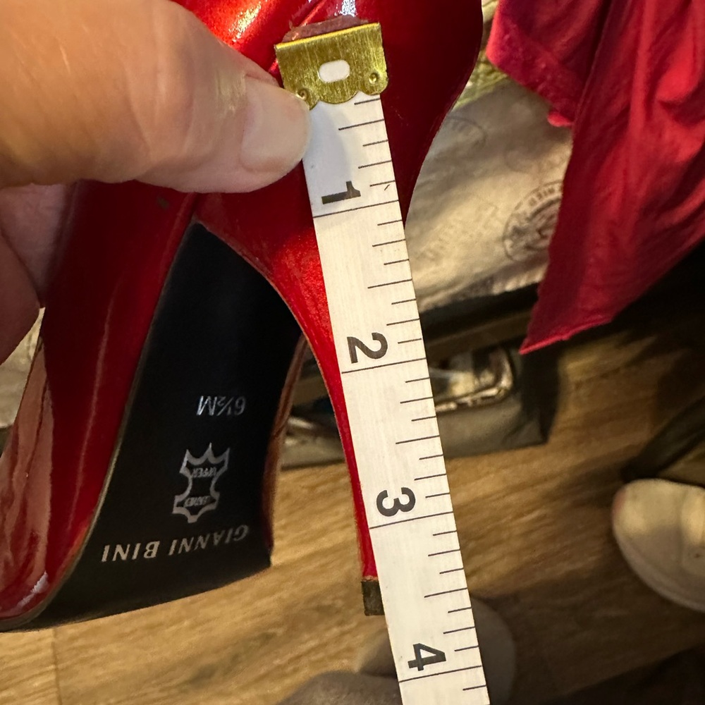 Gianni Bini Red Peep-Toe Heels - Picture 11 of 12